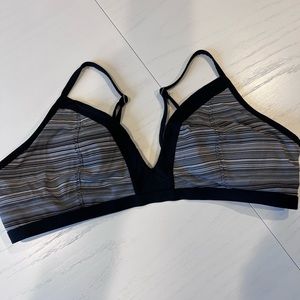 Athleta Bikini Top Size XL